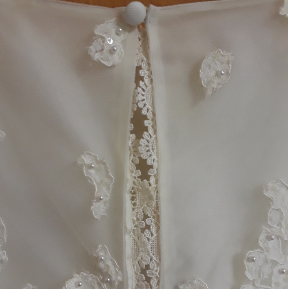 Tea Length Oleg Cassini Wedding Dress - Picture 5 of 8